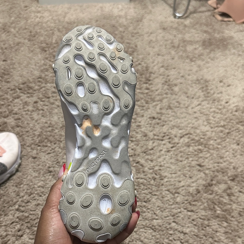 Women’s Nike React Sneakers - Picture 10 of 12